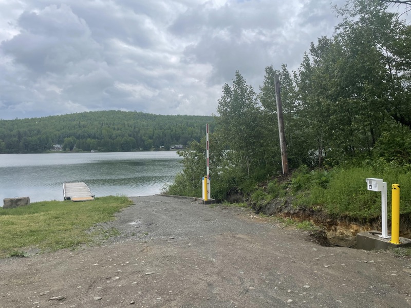 Boat launch with a Lexoh access barrier at Rivière-Bleue